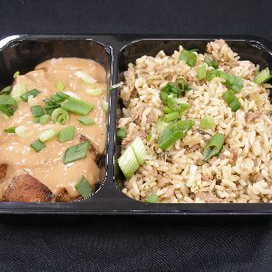 Varkenshaassaté met nasi